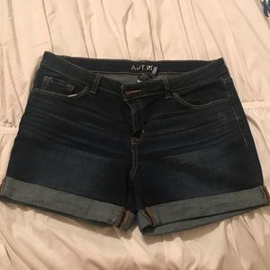 Apt 9 | Ladies Cuffed Denim shorts